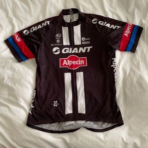 Giant Cycling Jersey Size 2 XL